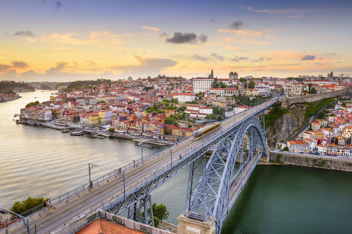 The Dom Luís I Bridge over the Douro River in Porto