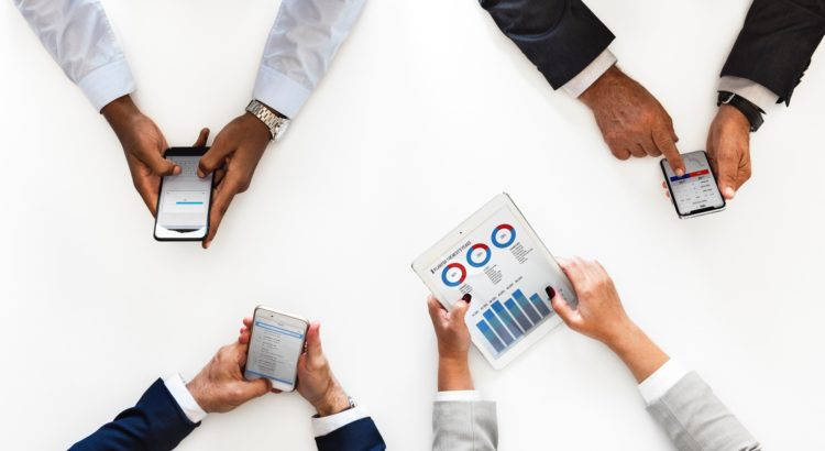 Entenda como a tecnologia pode facilitar a gestão das equipes do hotel